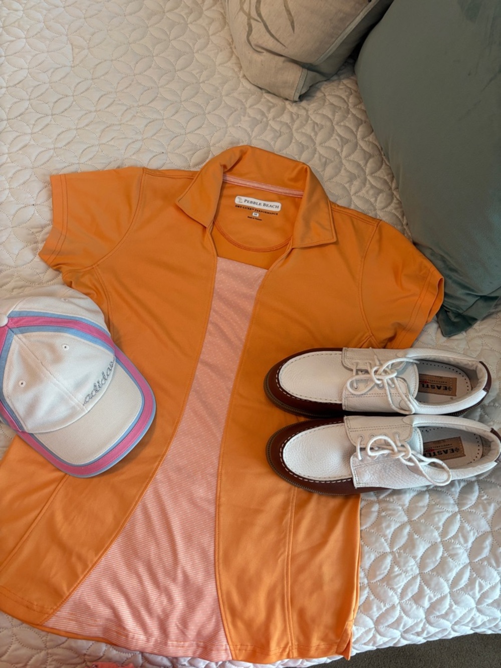 Pebble Beach Golf Polo (M), Adidas Cap, Eastland Golf Shoes 9M Golf Bundle